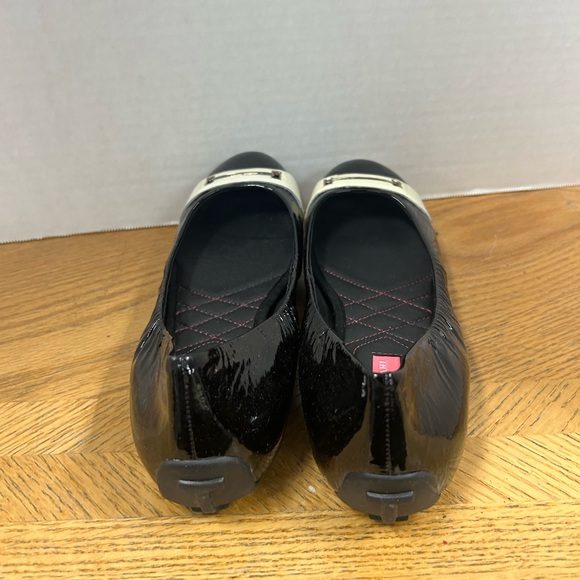 NWOT! Designer Isaac Mizrah New York Patent Leather Black Driving Shoes Flats. - Picture 3 of 9